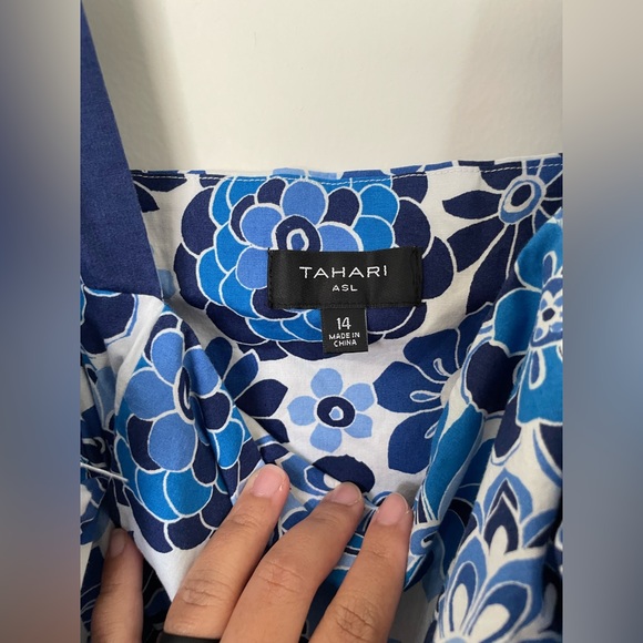 TAHARI DRESS - Picture 3 of 5